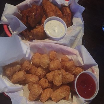 R T'S - Wings and tots - Sports Bars Near Me - Denton, Texas
