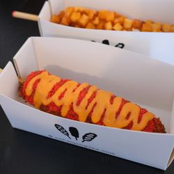 Palgong Tea - Cheeto corn dog w/ mayo