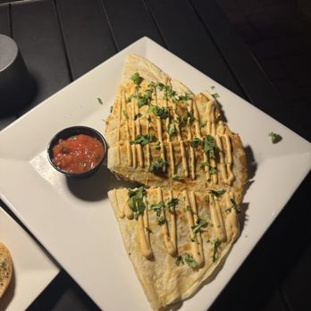 Vino Di Sedona - Quesadilla - Wine Bars Near Me - Sedona, Arizona