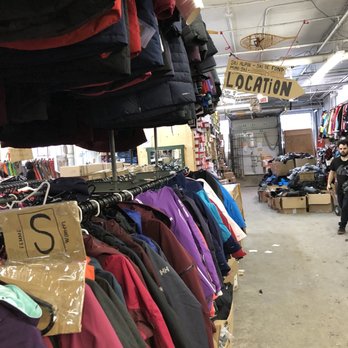 Poubelle du Ski - Ski & Snowboard Shops Near Me - Montreal, Quebec Poubelle du Ski - Ski & Snowboard Shops Near Me - Montreal, Quebec