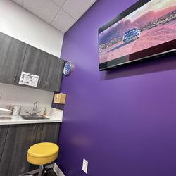 Clovis Pediatric Group - Waiting room