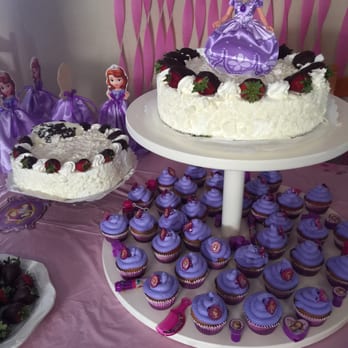 French Bakery Cafe - Cakes - Bakeries Near Me - Vista, California