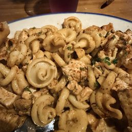 Creamy chicken Alfredo pasta Creamy chicken Alfredo pasta