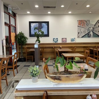 La Maison Saigon 54 - Interior - Vietnamese Near Me - Vancouver, British Columbia La Maison Saigon 54 - Interior - Vietnamese Near Me - Vancouver, British Columbia