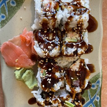 Little Tokyo - Manhattan Roll - Japanese Near Me - Montgomery, Texas