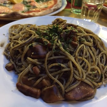 Al Nono Risorto - Squid ink pasta....YUM!!! - Venetian Near Me - Venezia, VE