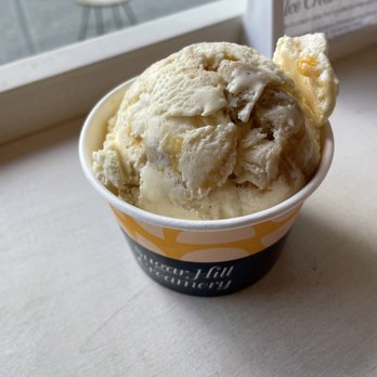 Sugar Hill Creamery - Single Scoop Ice Cream (Peach Cobbler) - Ice Cream & Frozen Yogurt Near Me - New York, New York Sugar Hill Creamery - Single Scoop Ice Cream (Peach Cobbler) - Ice Cream & Frozen Yogurt Near Me - New York, New York