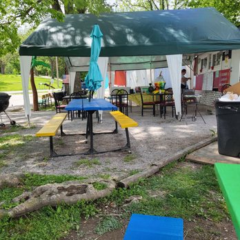 Monty's Catering - Seating - Barbeque Near Me - Troy, Missouri
