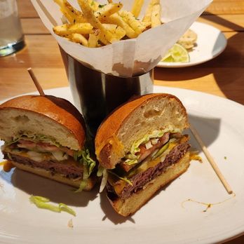 Towne Grill - The All American Burger ($16) - New American Near Me - Fort Worth, Texas