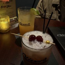Oliver's Lounge - Pink Panther and a Paloma in the back