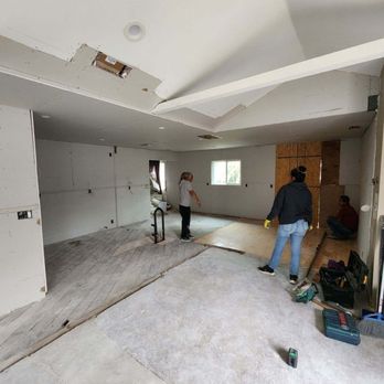 Creative Home Remodeling Group - Closing the walls - General Contractors Near Me - Studio City, California