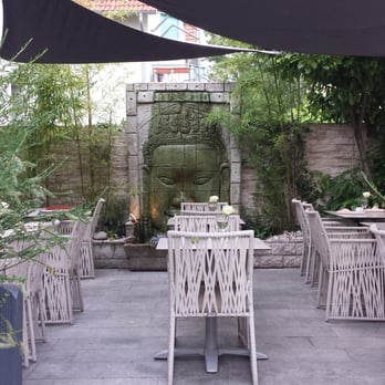 Restaurant Van - Their patio with Buddah water fountain in back. - Pan Asian Near Me - Stuttgart, BW
