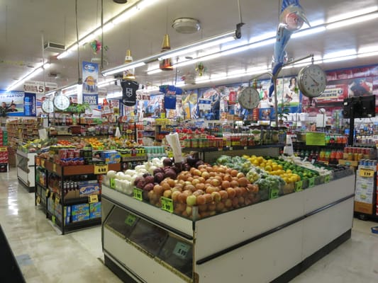 Calimex Family Market by null