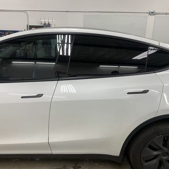 Diamond Window Tinting - Driver side front and back tint - Car Window Tinting Near Me - Tukwila, Washington