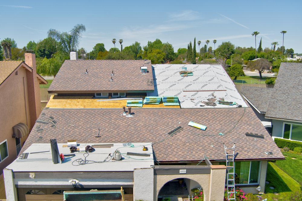 Slide of Elite Roofing