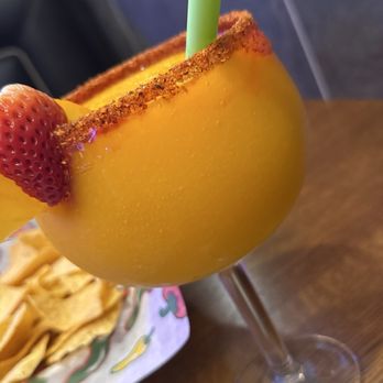 Santa Fe Restaurant & Bar 2 - Frozen mango margarita - Mexican Near Me - Crown Point, Indiana