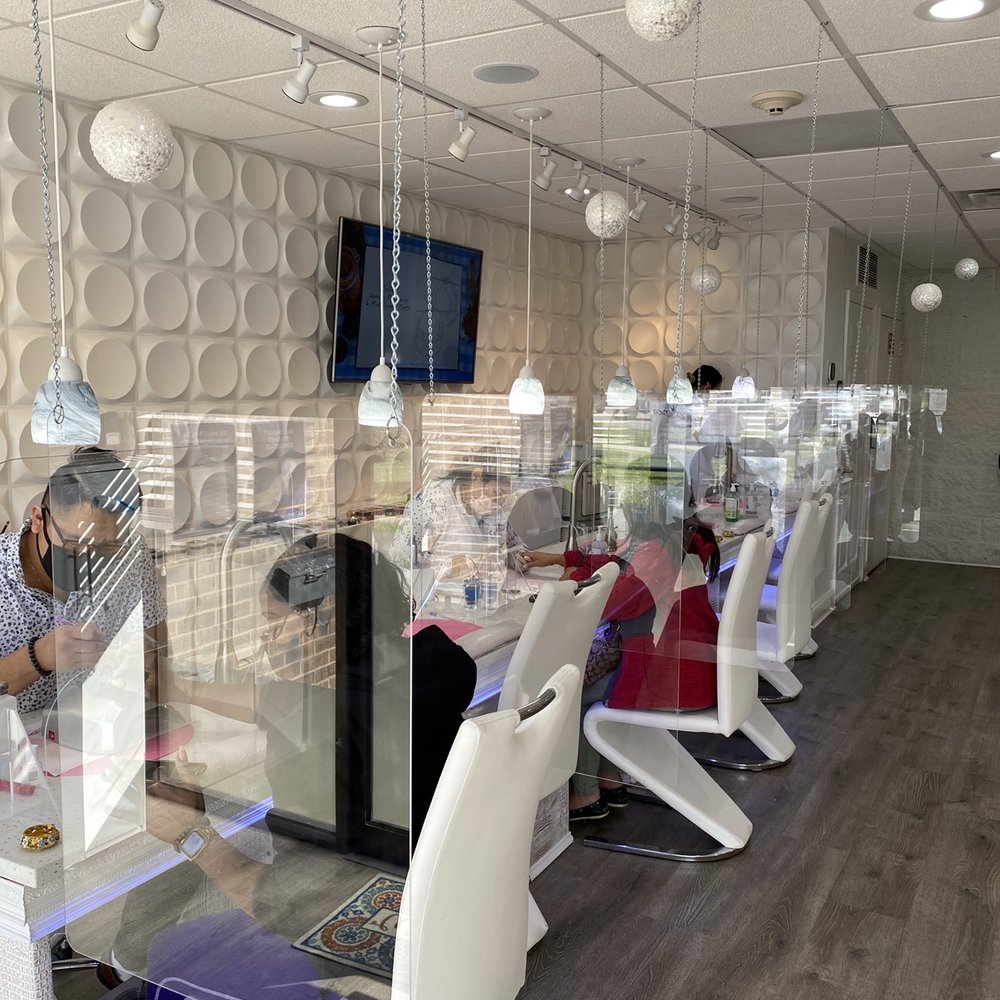 Euro Nails Spa - Manicure w safety guards at each station - Nail Salons Near Me - Lake Bluff, Illinois Euro Nails Spa - Manicure w safety guards at each station - Nail Salons Near Me - Lake Bluff, Illinois
