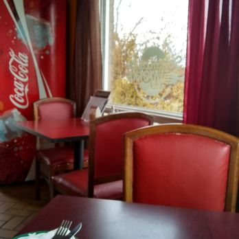 Schnitzel Works - Inside the restaurant - Salad Near Me - Ottawa, Ontario