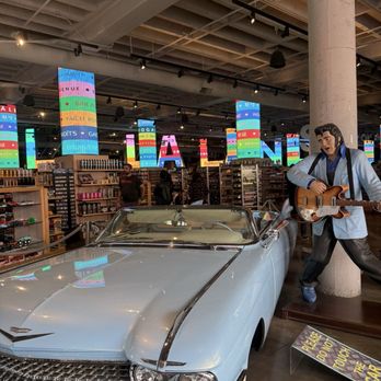 La La Land - Elvis - Souvenir Shops Near Me - Los Angeles, California La La Land - Elvis - Souvenir Shops Near Me - Los Angeles, California