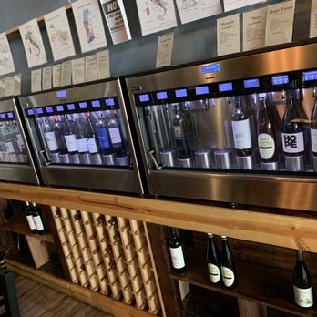 Casks And Flights Wine Tasting Room - Wine Bars Near Me - Pensacola, Florida
