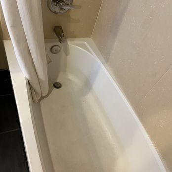 Wyndham Garden Texarkana - Dirty bathtub - Hotels Near Me - Texarkana, Texas Wyndham Garden Texarkana - Dirty bathtub - Hotels Near Me - Texarkana, Texas