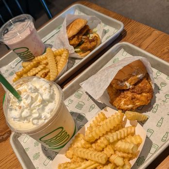 Shake Shack University Village - Chicken Shack , crinkle fries, and a shake - Fast Food Near Me - Seattle, Washington Shake Shack University Village - Chicken Shack , crinkle fries, and a shake - Fast Food Near Me - Seattle, Washington