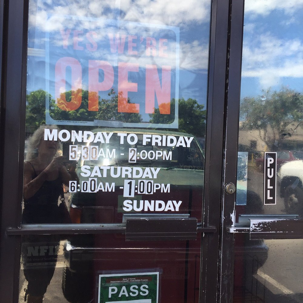 Jack's Inn - Front door with hours - Breakfast & Brunch Near Me - Kahului, Hawaii
