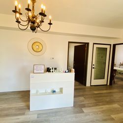 Ocean Healing Acupuncture - Front lobby