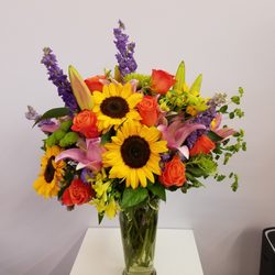 Small Town Wedding - Vibrant Bouquet