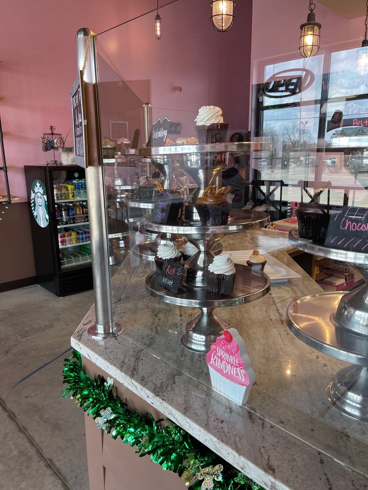 SMALLCAKES CUPCAKERY AND CREAMERY CLOSED Updated June 2024 38