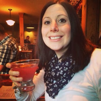 Old Vines Wine Bar - Wine Bars Near Me - Kennebunk, Maine