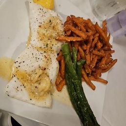 Sea bass with sweet potato fries, asparagus Sea bass with sweet potato fries, asparagus