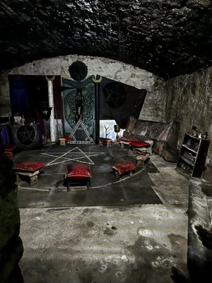 Auld Reekie Tours by null