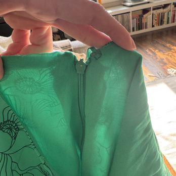 Sam’s Tailoring and Alteration - Attempt 2: Zipper does not close to the top - Sewing & Alterations Near Me - Houston, Texas Sam’s Tailoring and Alteration - Attempt 2: Zipper does not close to the top - Sewing & Alterations Near Me - Houston, Texas