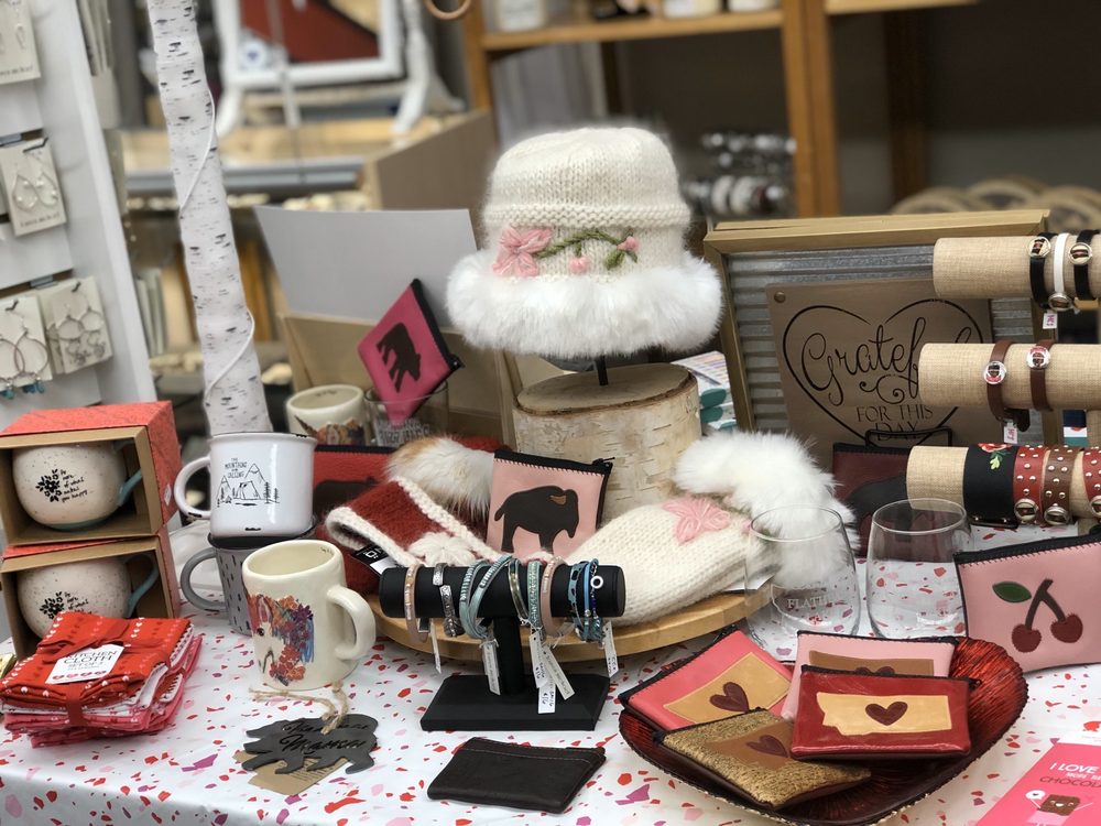 Second Nature Gifts & Goods Logo