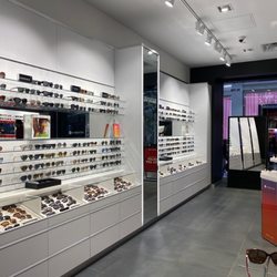 Sunglass Hut - Store Interior