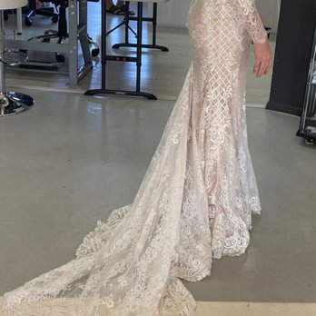 Alis Fashion Design - Bridal Near Me - Phoenix, Arizona