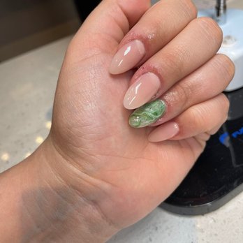 Kitchen Nail Bar - Mountain View - Acrylic and gel design by Lee - Nail Salons Near Me - Mountain View, California