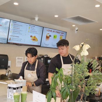 Da Vien Coffee - Coffee & Tea Near Me - Rosemead, California