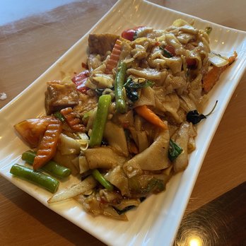 Thai Peppers - Drunken Noodle with Tofu - Thai Near Me - Roseville, California Thai Peppers - Drunken Noodle with Tofu - Thai Near Me - Roseville, California