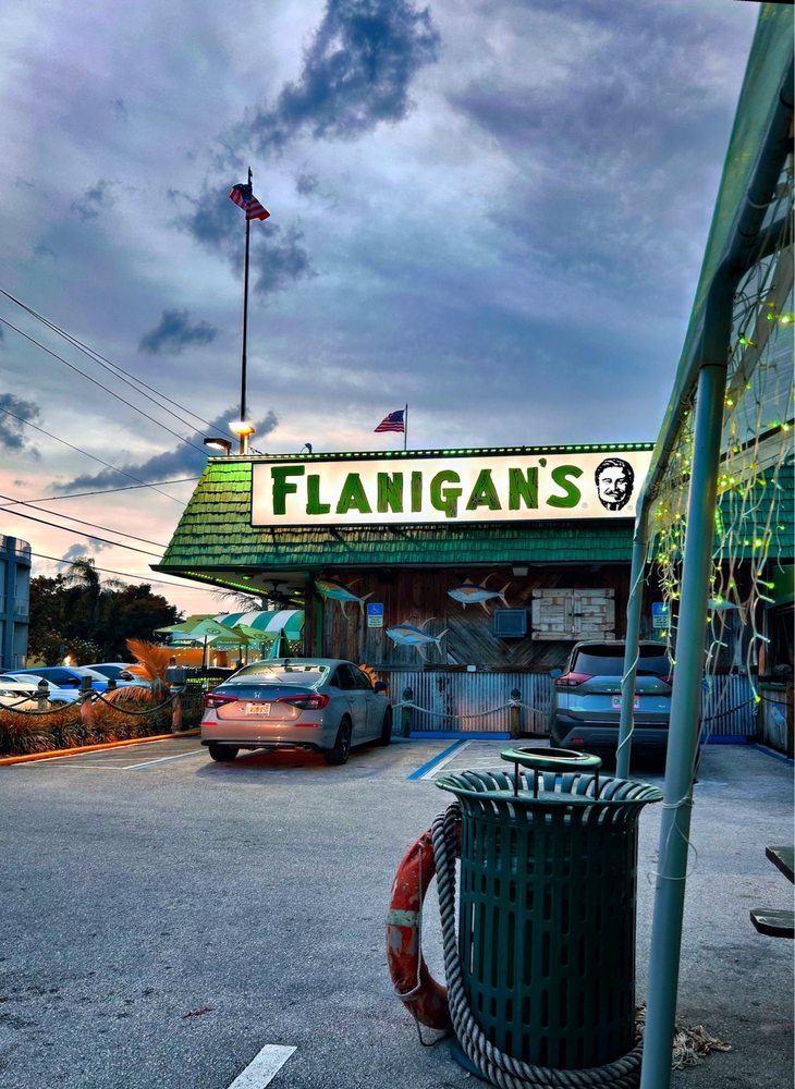 Flanigan's Seafood Bar & Grill