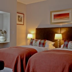 Lynwood House - Room 4 Twin en suite
