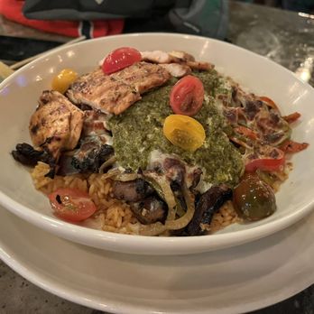 Avo Modern Mexican - Fajita bowl with chicken - New Mexican Cuisine Near Me - Cleveland, Ohio Avo Modern Mexican - Fajita bowl with chicken - New Mexican Cuisine Near Me - Cleveland, Ohio