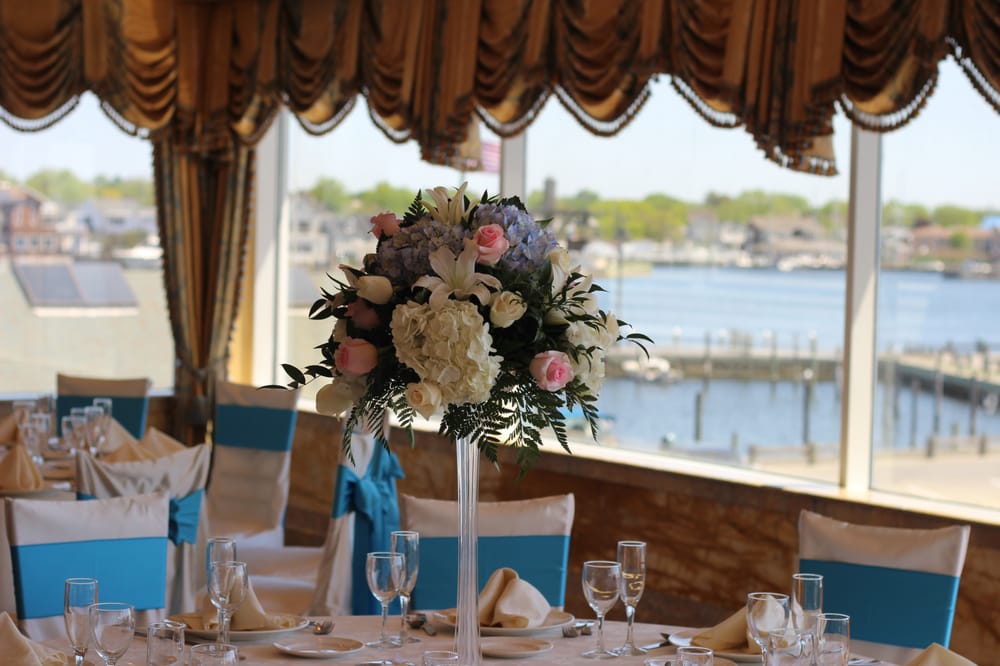 MCKENZIE FLORAL Updated October 2024 24 Photos 1555 Locust Ave