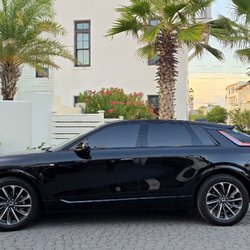 Luxe Limos - Luxe Limos of Destin
Luxury Sedan VIP Transportation Service