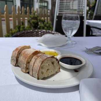 Olio E Limone Ristorante - Table outside - Italian Near Me - Santa Barbara, California Olio E Limone Ristorante - Table outside - Italian Near Me - Santa Barbara, California