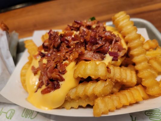 Shake Shack Hillsdale by null