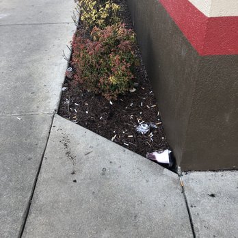 Denny's - the corner of a sidewalk in front of a building - Diners Near Me - Cullman, Alabama