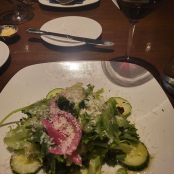Kingfish - Mixed Greens - Seafood Near Me - Akron, Ohio
