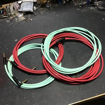 Flippin’ Guitars - Professional instrument, mic & pedal board cables. - Guitar Stores Near Me - Haymarket, Virginia